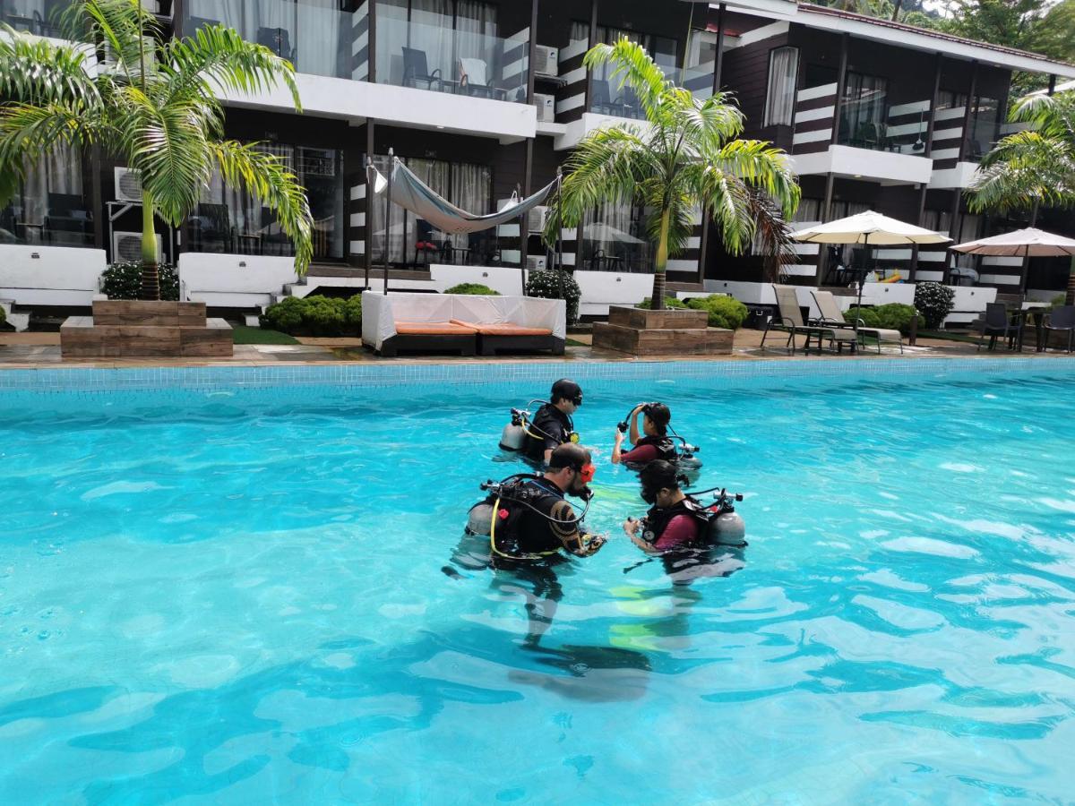 The Barat Tioman Beach Resort Kampong Juara Dış mekan fotoğraf