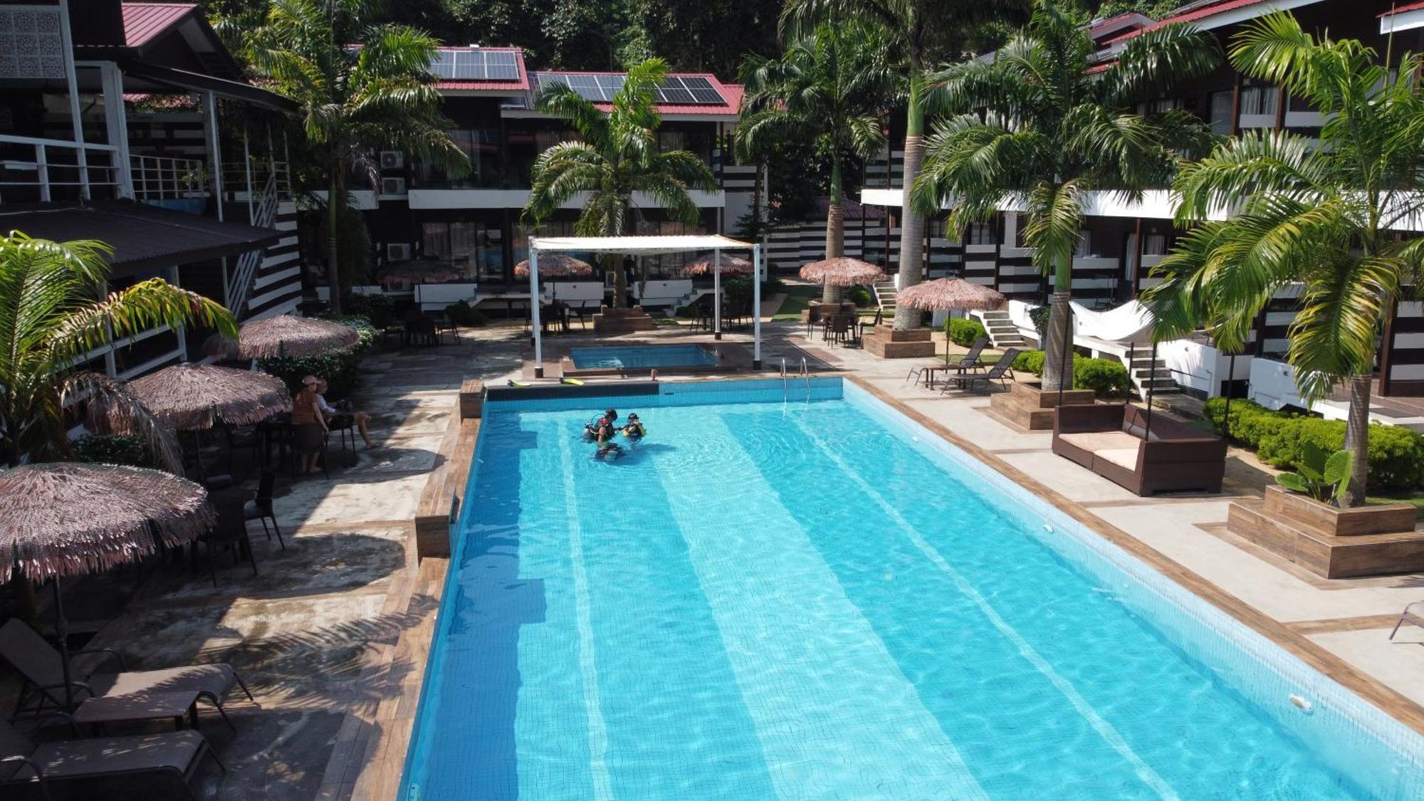 The Barat Tioman Beach Resort Kampong Juara Dış mekan fotoğraf